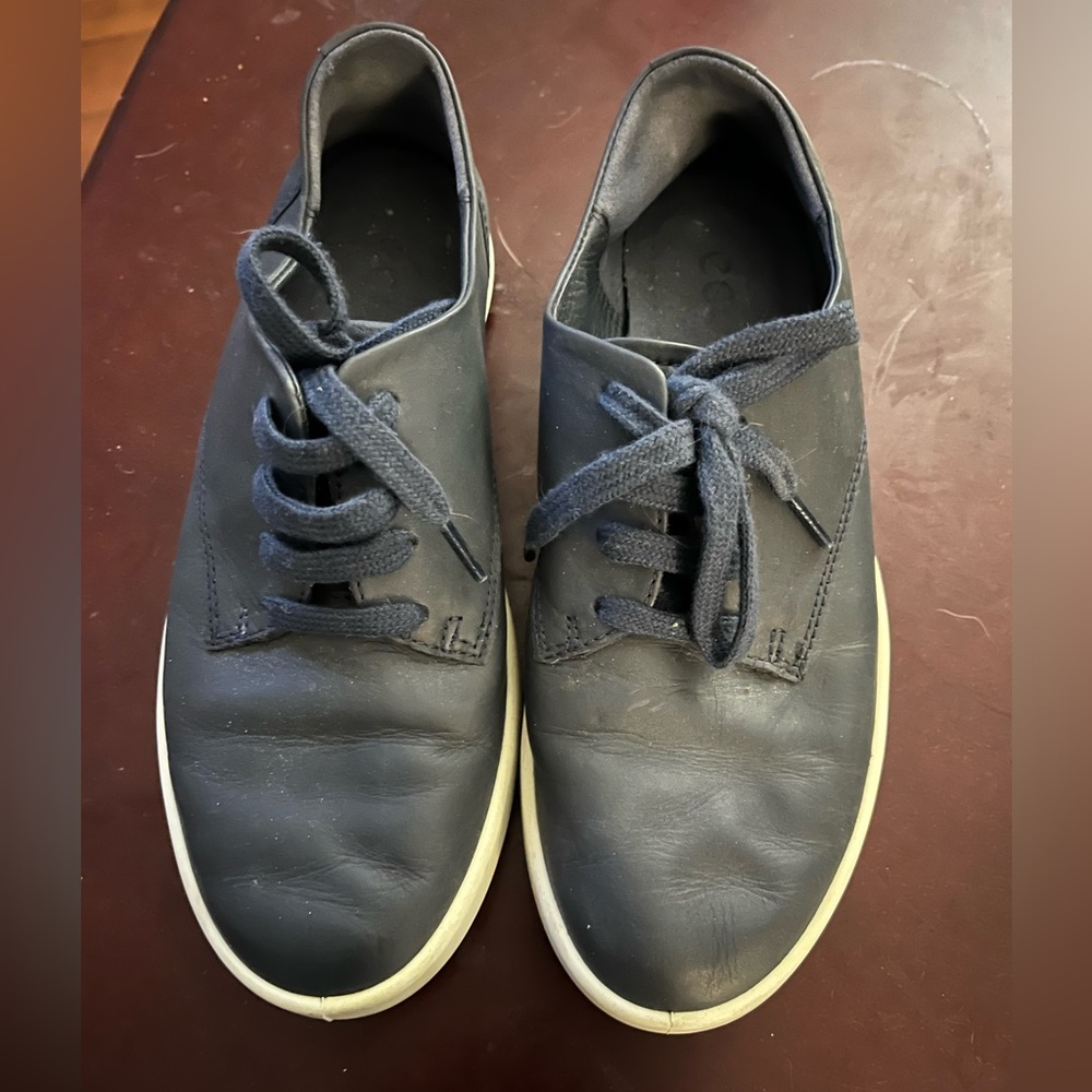 Ecco Women’s Dark Blue Sneakers